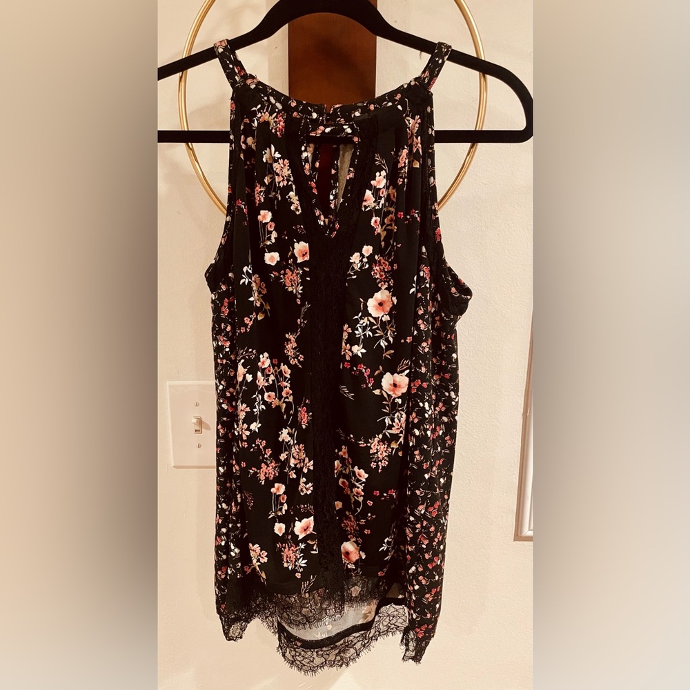 White House Black Market Black Floral V-Neck Sleeveless Camisole